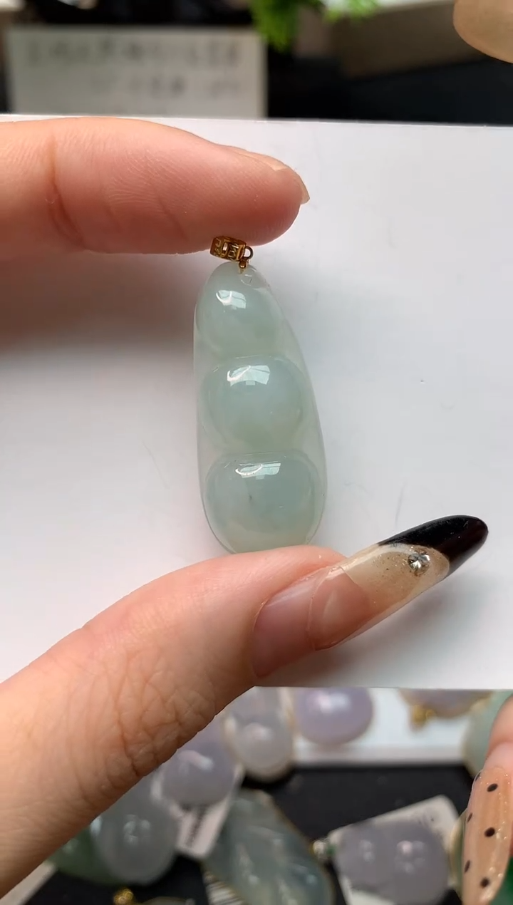 翡翠18K金镶嵌颈饰天然A货翡翠