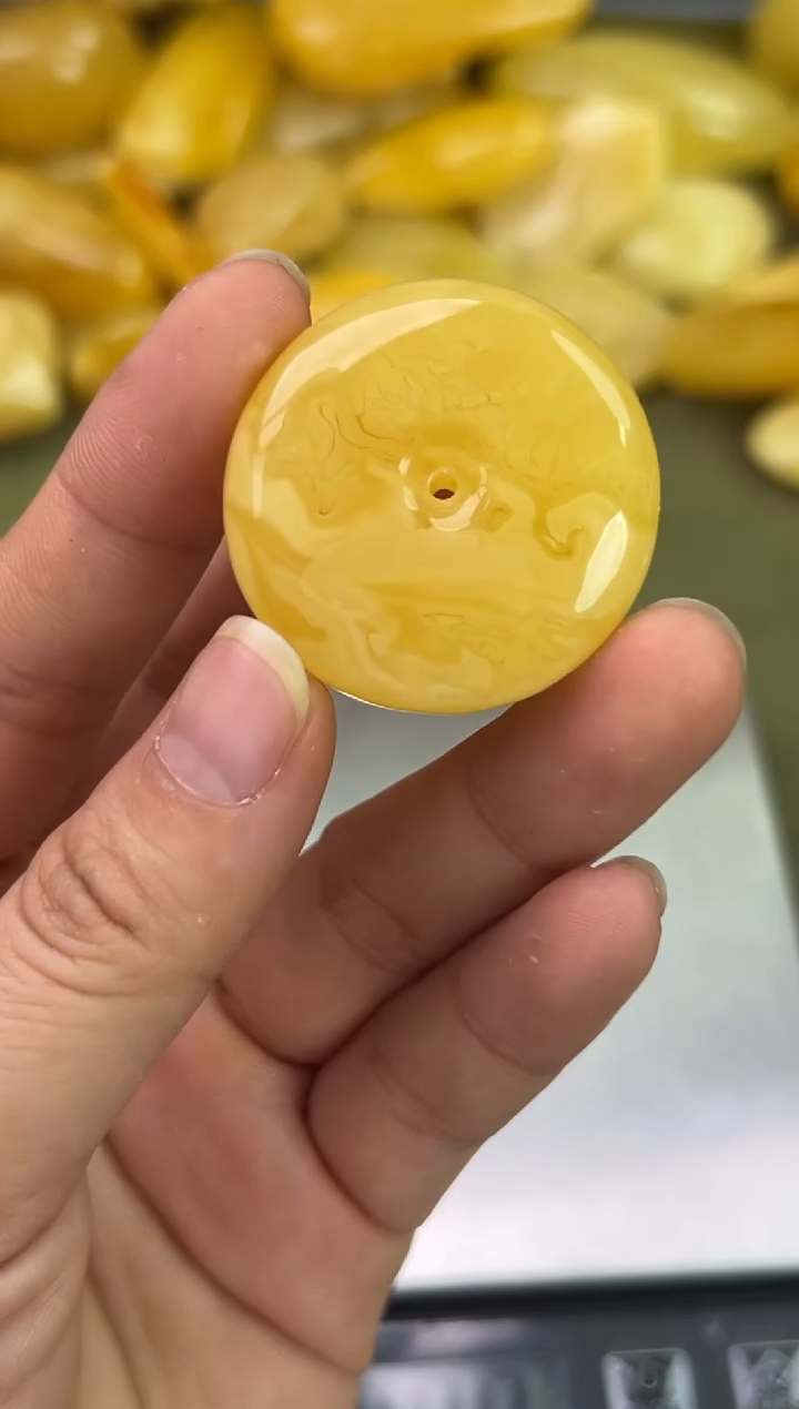 裸石琥珀未镶嵌琥珀蜜蜡吊坠