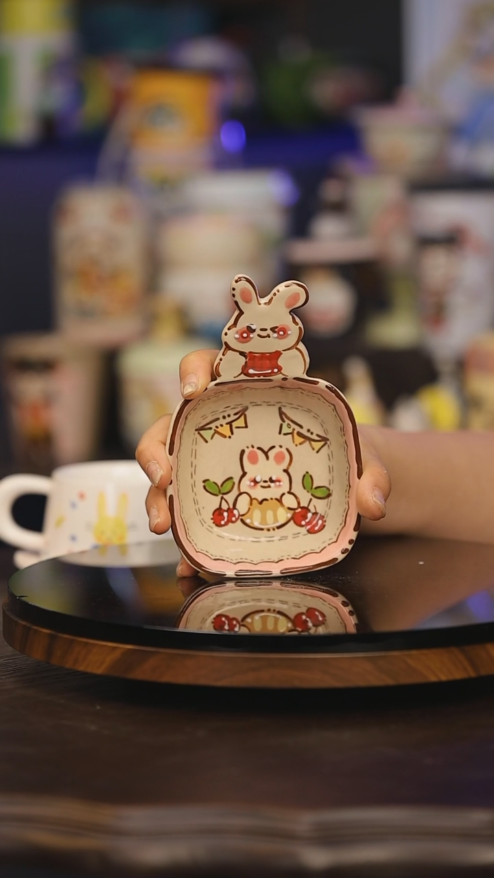 【闪购商品】摆件景德镇釉下彩绘设计师款式陶瓷