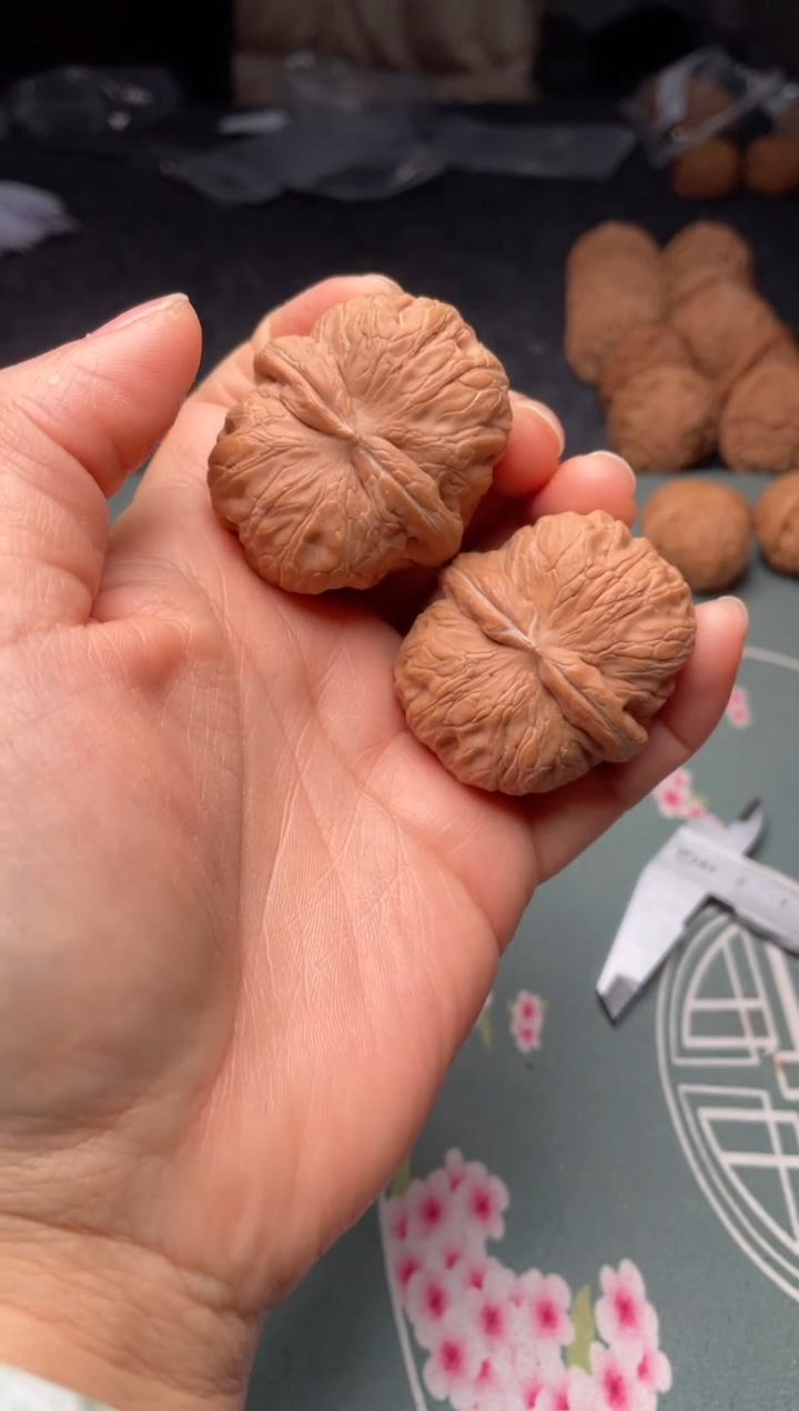 把件文玩核桃w58   元宝 44尺