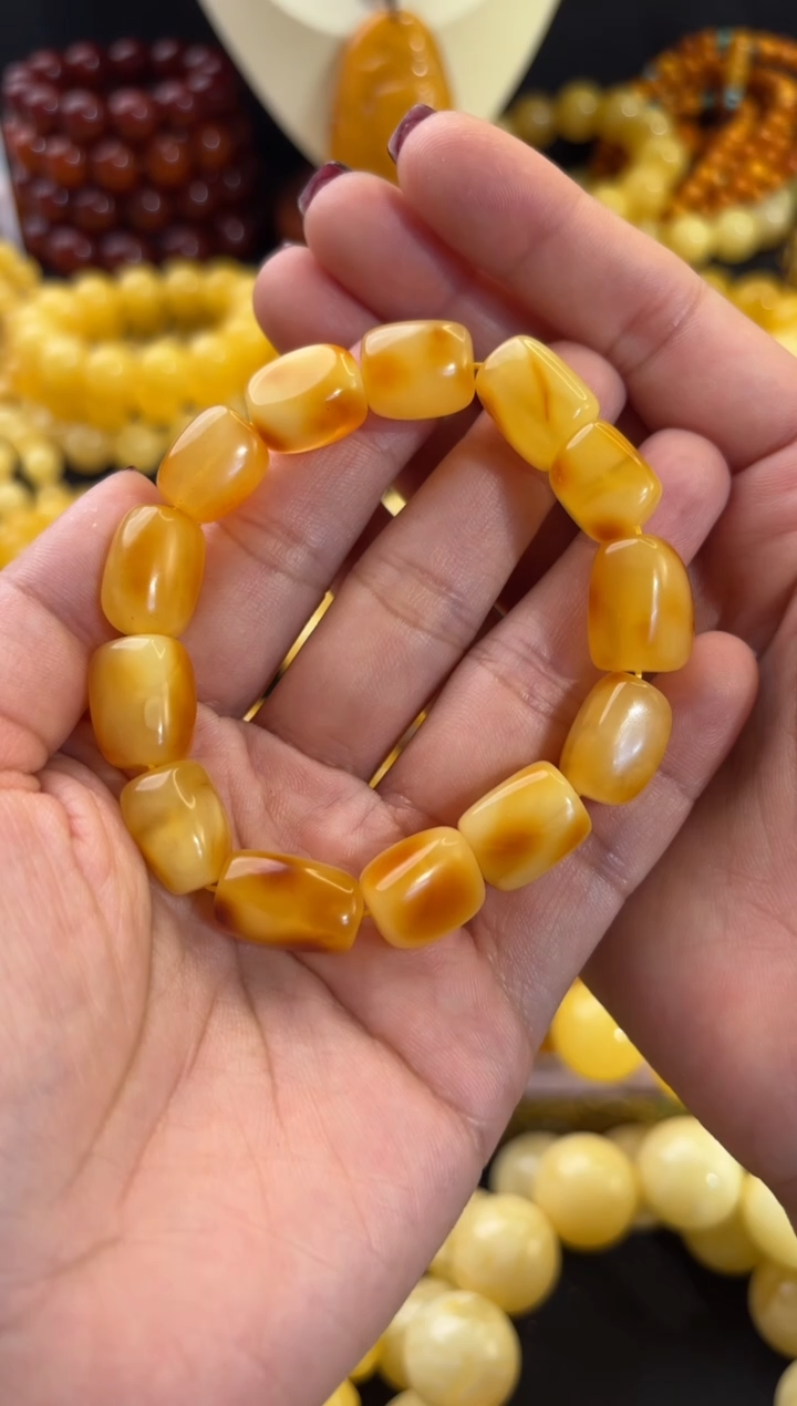 【闪购商品】蜜蜡手串未镶嵌海漂原石随型