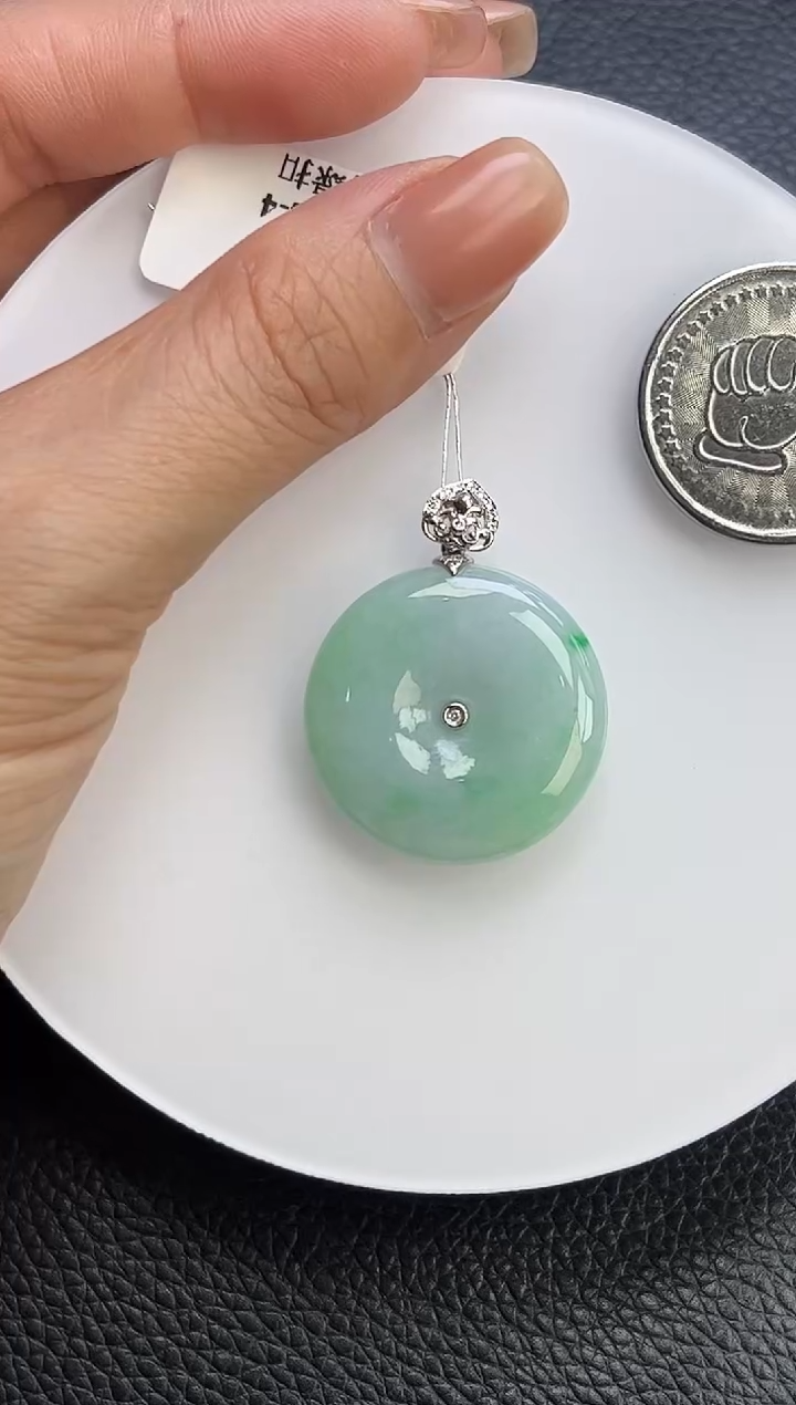 翡翠18K金镶嵌颈饰YM812-4 平安扣