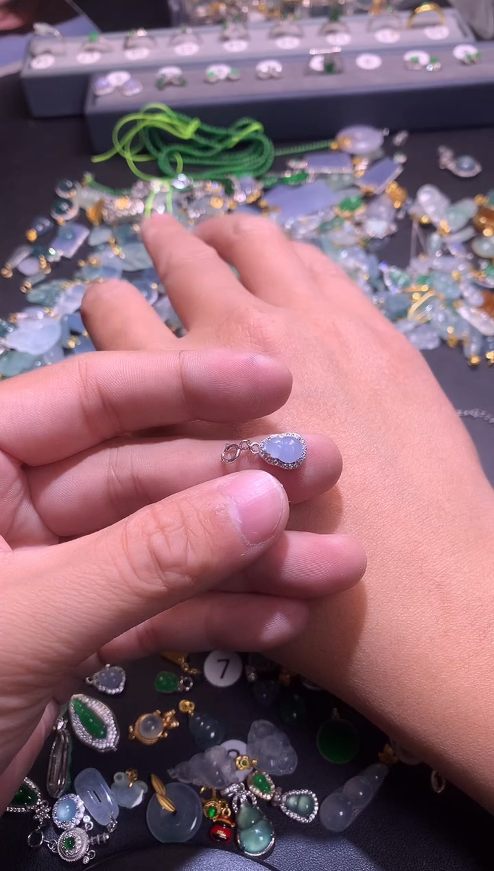 【闪购商品】翡翠吊坠(不含链)银S925镶嵌1