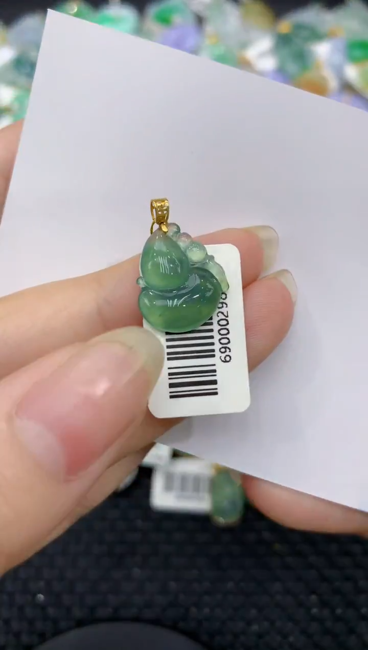 【闪购商品】翡翠颈饰18K金镶嵌8888888888