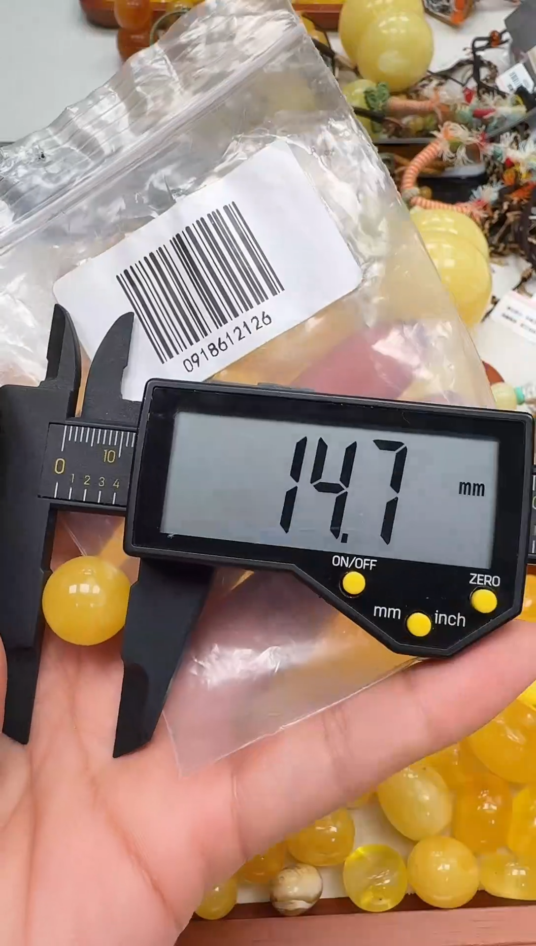 裸石琥珀未镶嵌如图