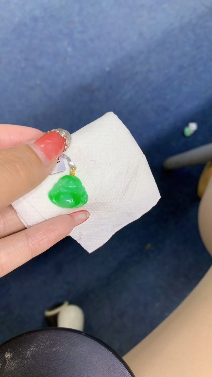 颈饰18K金镶嵌翡翠1