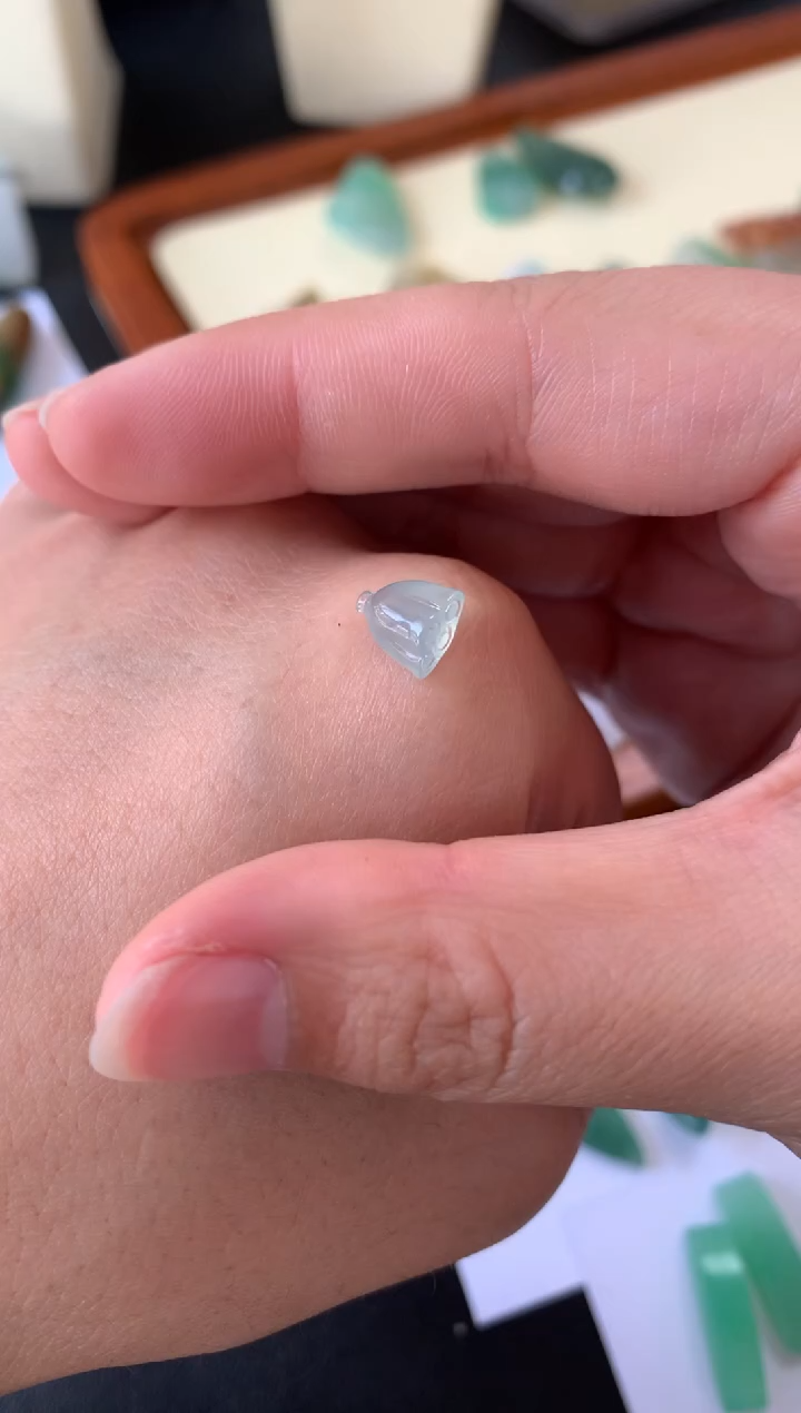 【闪购商品】定制翡翠未镶嵌翡翠