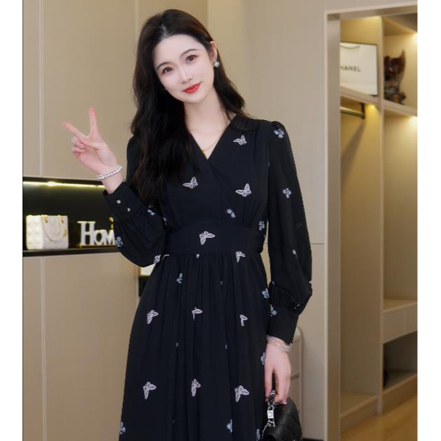  【春日蝶序】2025秋季新款法式时尚气质碎花中高腰显瘦长款连衣裙