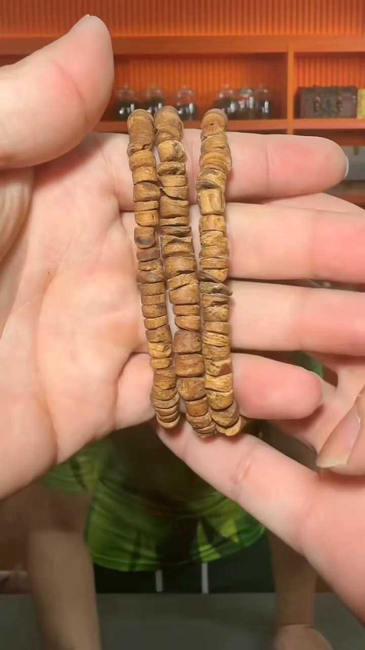 沉香手串222号单圈红土多样性发一