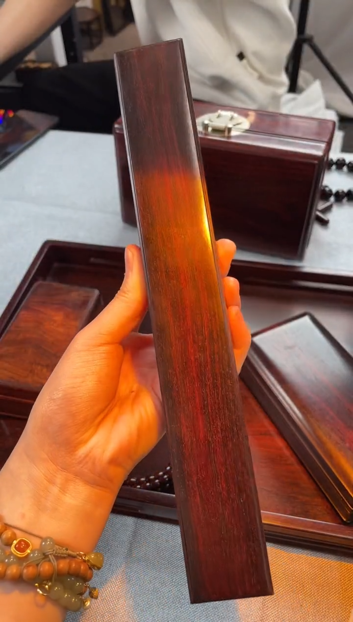 【闪购商品】紫檀木类成套家具镇尺