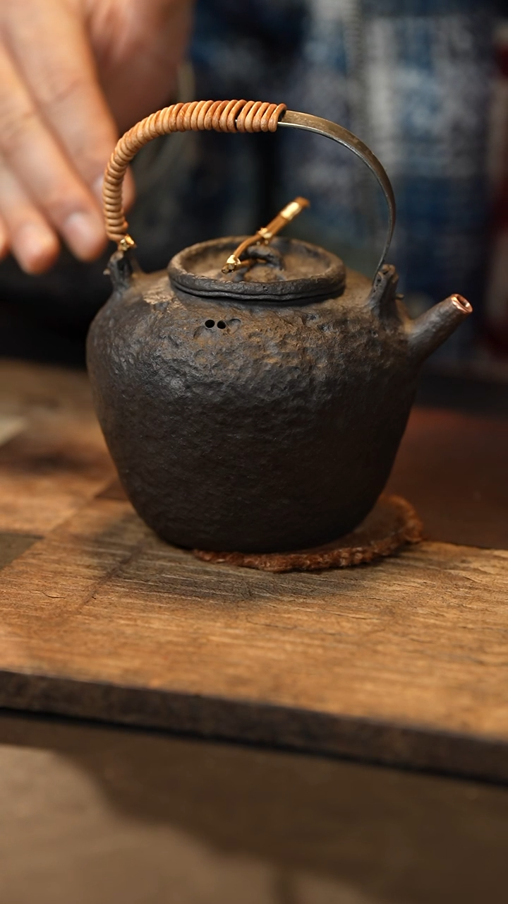【闪购商品】【有茶器】作品手捏紫砂煮水壶