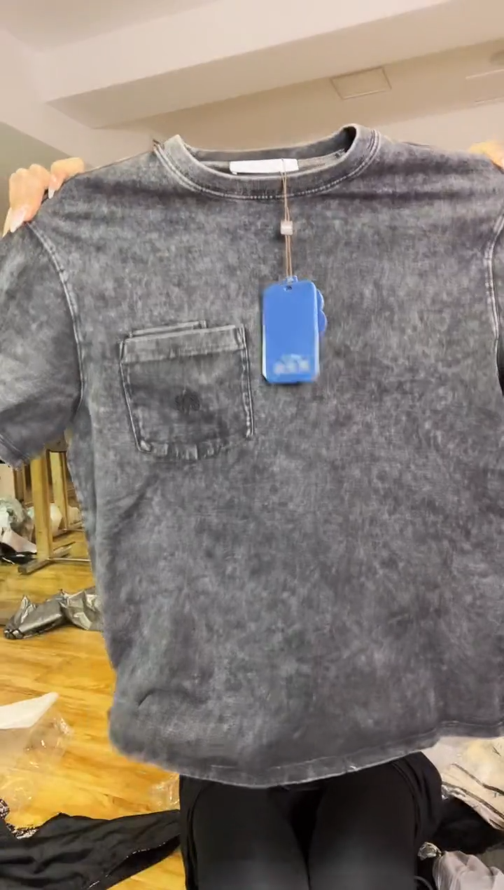 S码      120斤  半袖