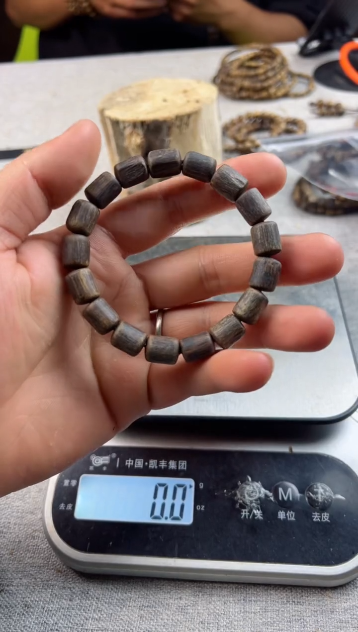 【闪购商品】沉香手串09桶珠沉水单圈13克多样性发一R001