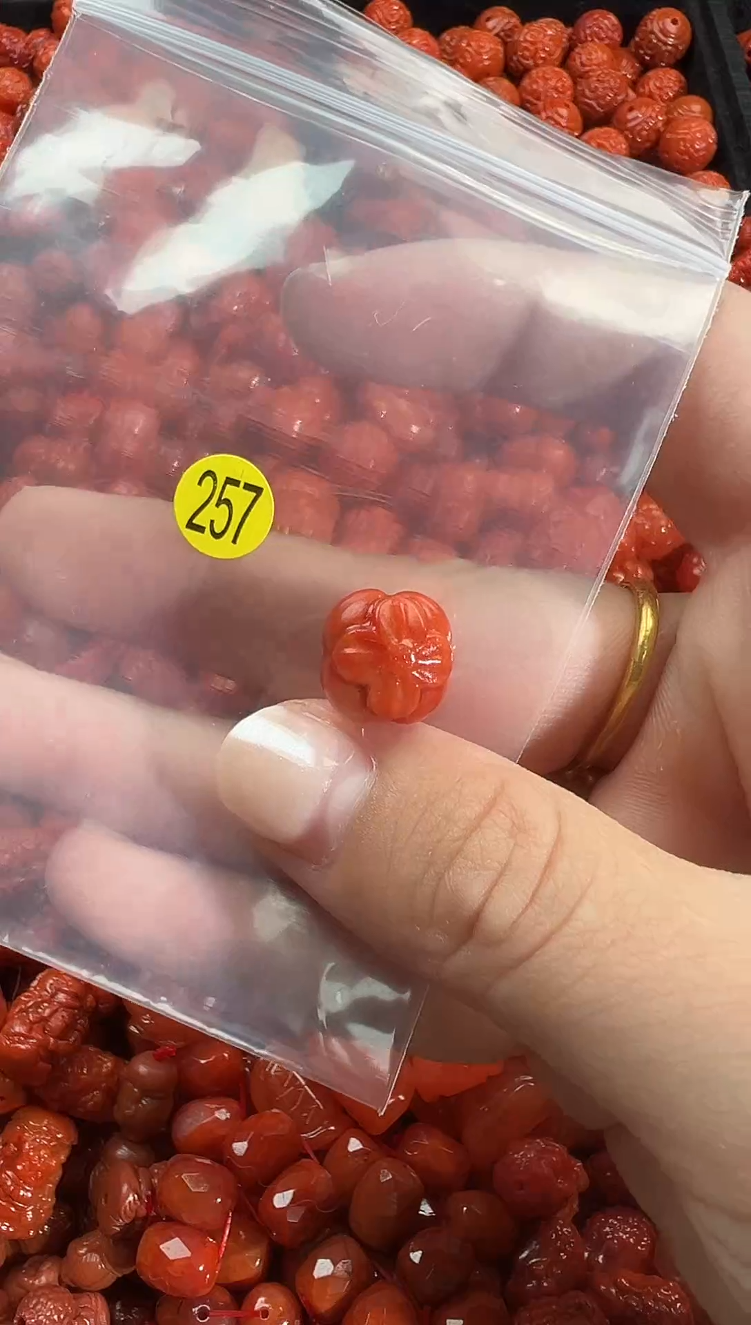 颈饰未镶嵌南红玛瑙1