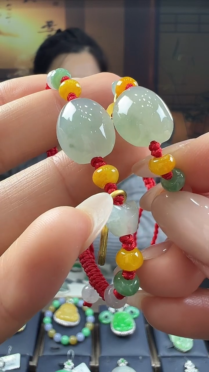 未镶嵌挂件翡翠手绳（多样性发其一）