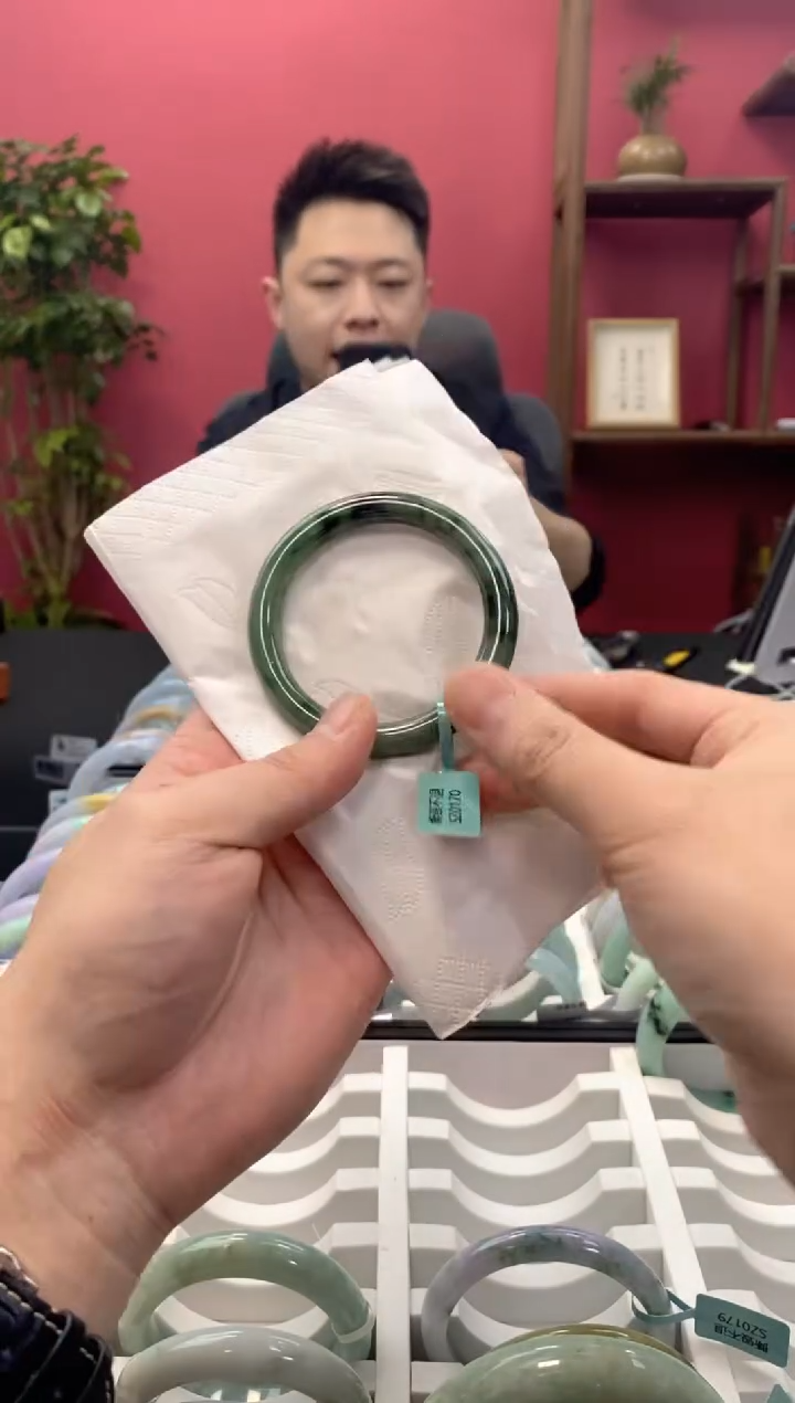 【闪购商品】翡翠手镯未镶嵌00003869