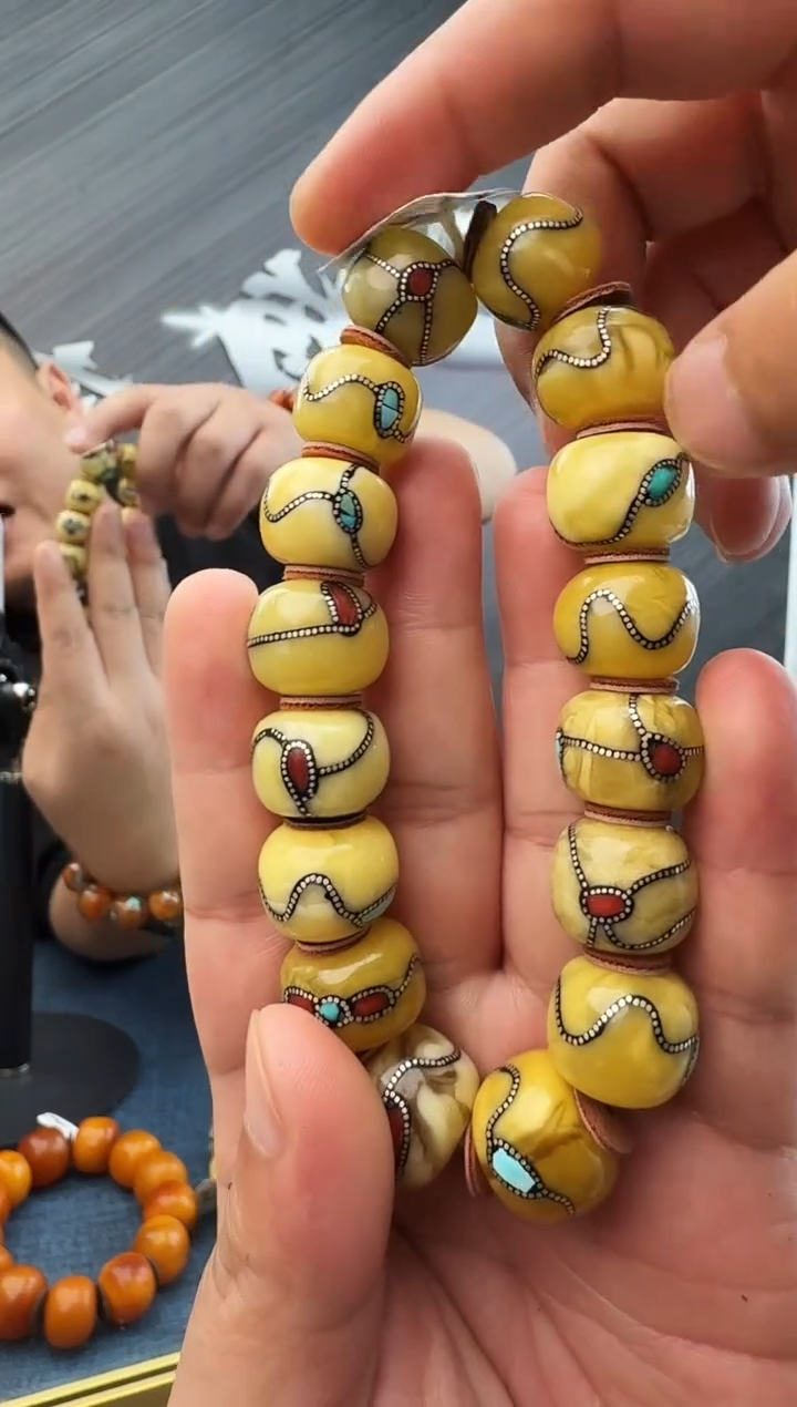 蜜蜡未镶嵌珠宝奇石假一罚十31，多样性发其一