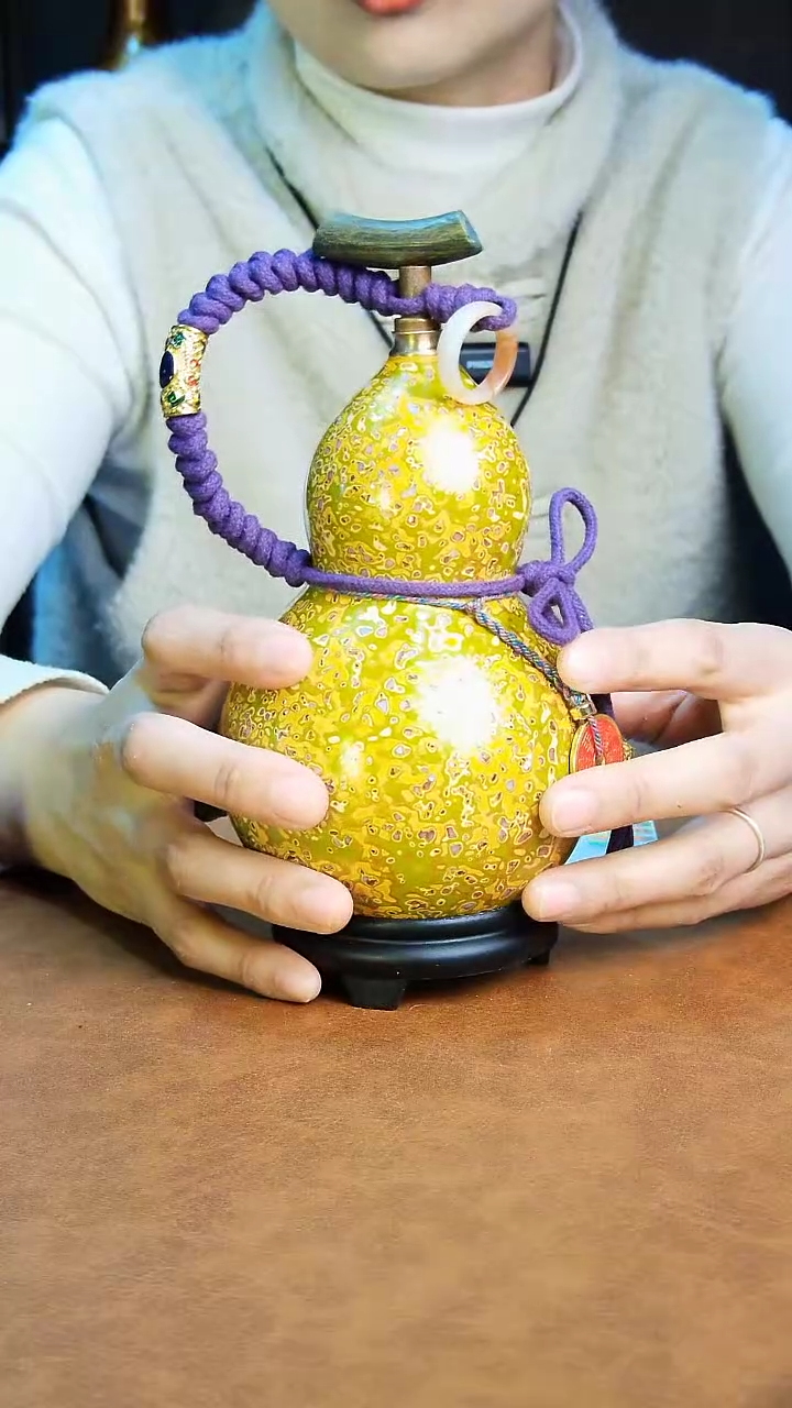 【闪购商品】222直播一物一图大漆酒葫芦送底座