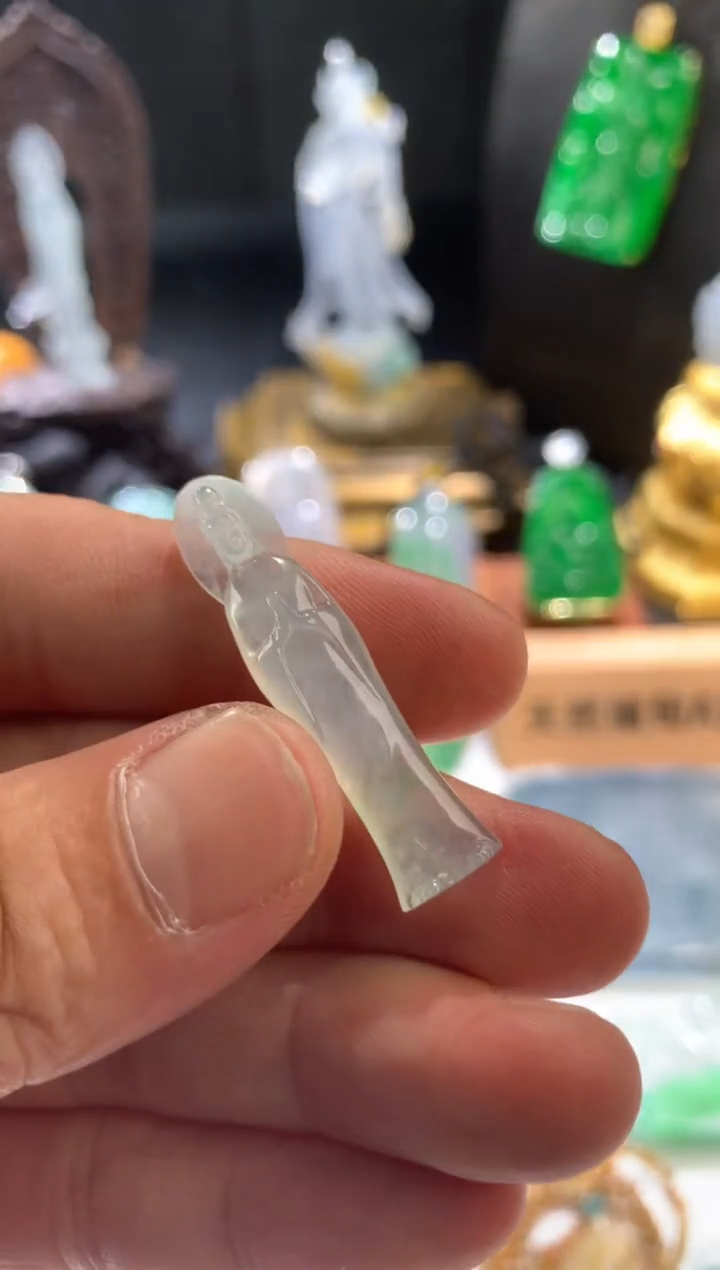 吊坠(不含链)未镶嵌翡翠天然翡翠吊坠
