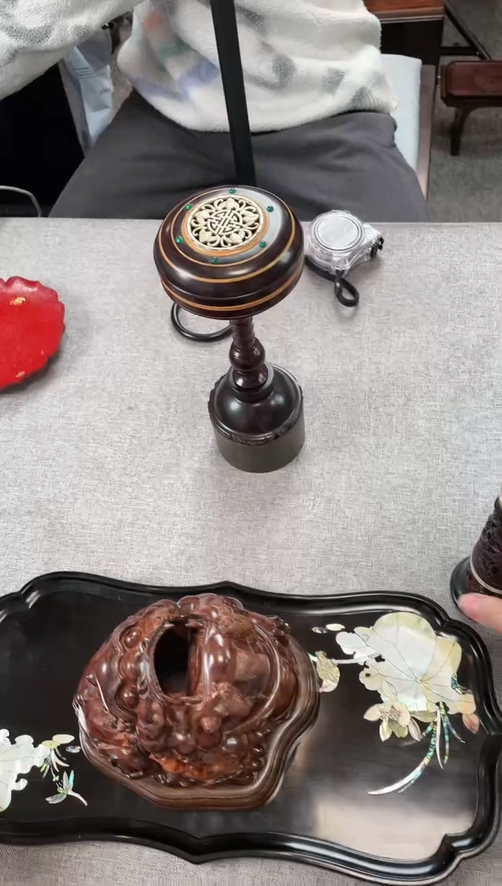 【闪购商品】紫檀木类成套家具香炉