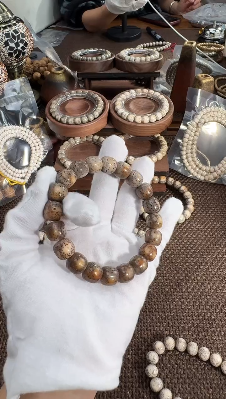 手串星月菩提火烧云12大尺寸3010