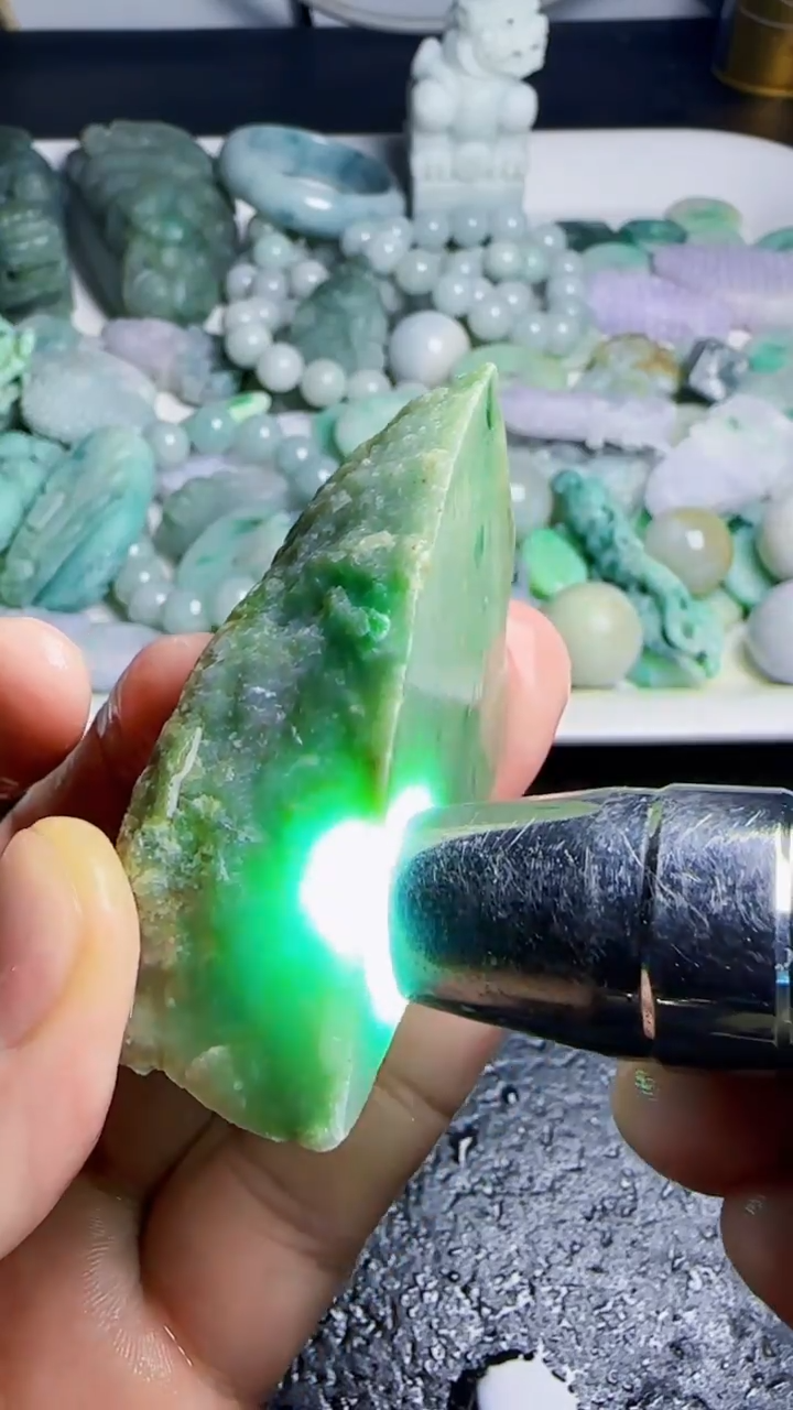 颈饰未镶嵌翡翠124