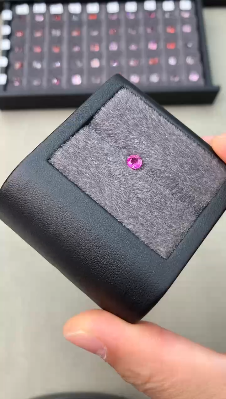 【闪购商品】定制蓝宝石裸石未镶嵌0.50ct 缅甸无烧彩色蓝宝石