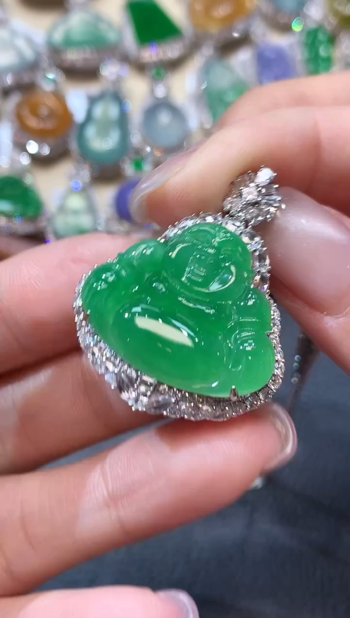 【闪购商品】翡翠吊坠(不含链)18K金镶嵌D1