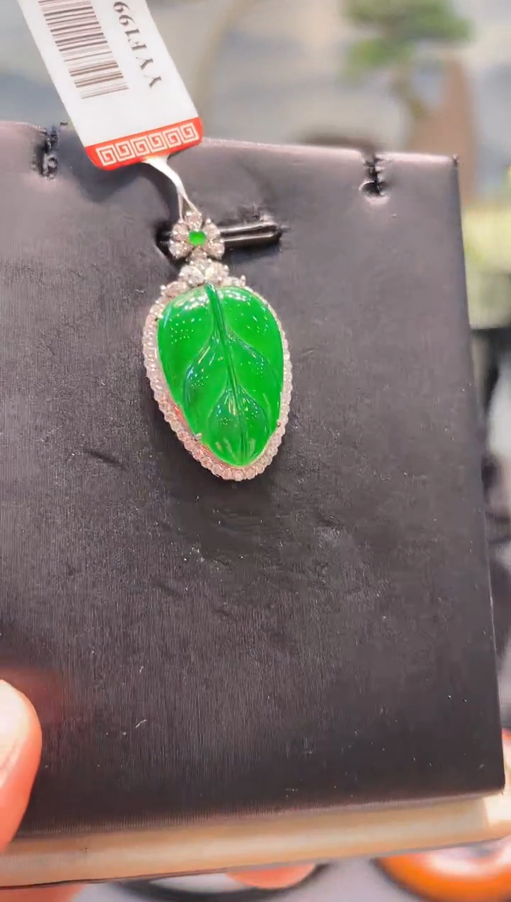 【闪购商品】翡翠颈饰18K金镶嵌A59天然A货翡翠