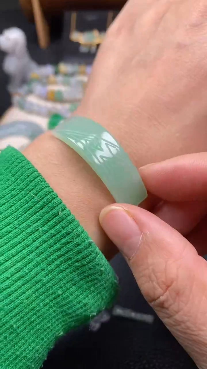 【闪购商品】翡翠颈饰未镶嵌翡翠净货27789