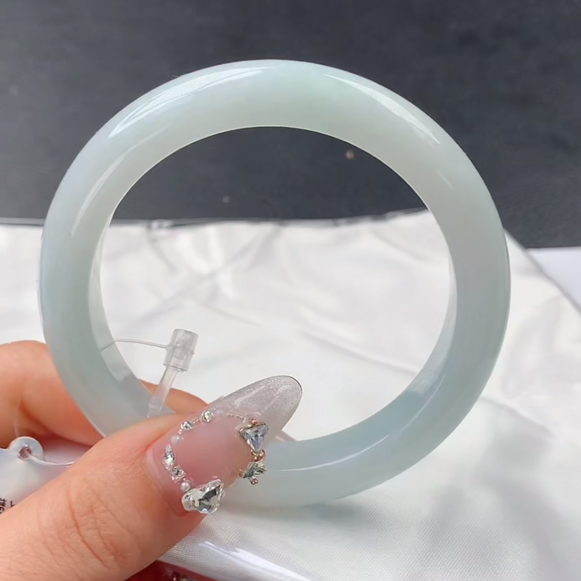 【欢乐翡翠精选】抖音基地发货 天然A货翡翠正圈晴绿色