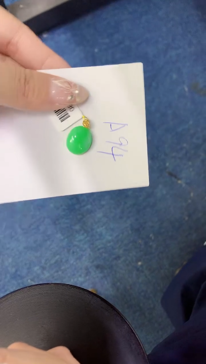 【闪购商品】翡翠颈饰18K金镶嵌00000000000