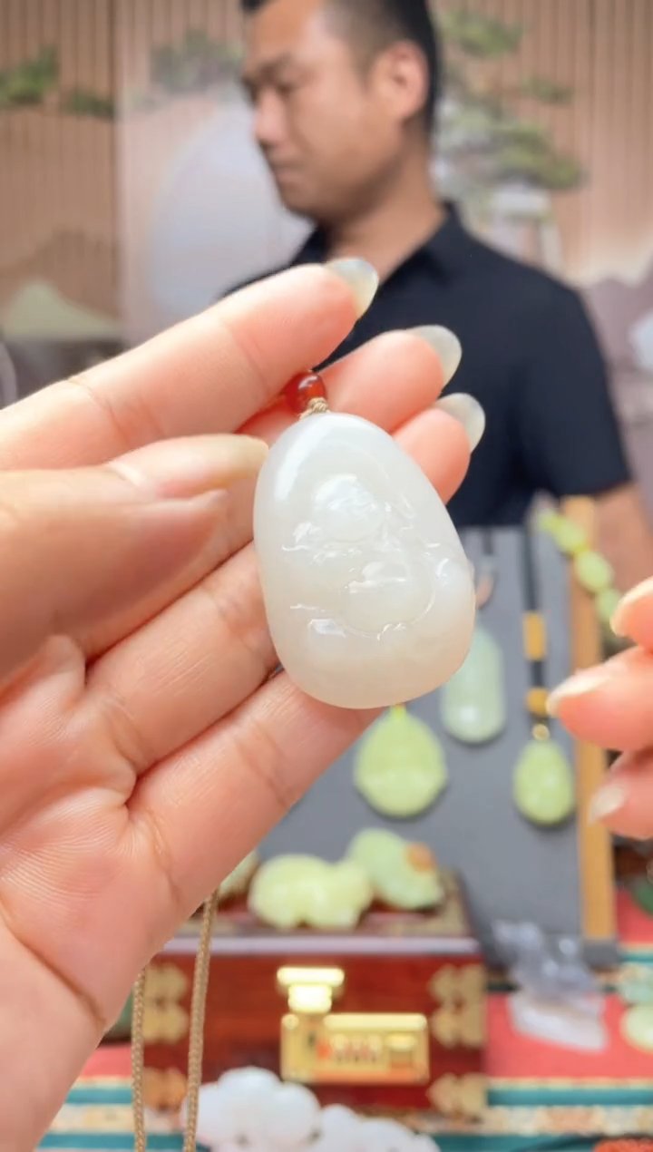 和田玉未镶嵌颈饰拍一发一