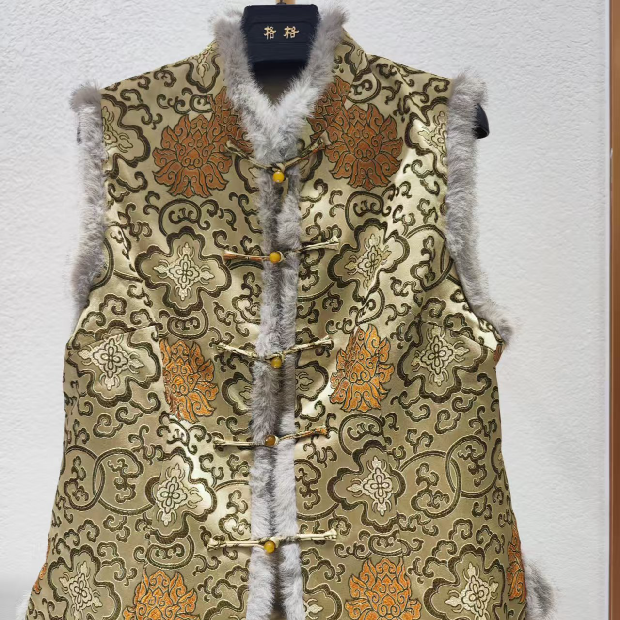 富贵吉祥-中国风复古提花对襟马夹GA4CB021472