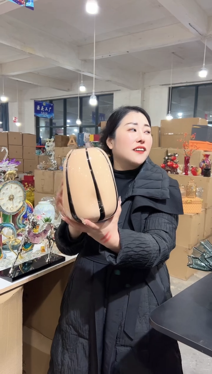 【闪购商品】玻璃花伴你花瓶-微瑕-XYSWX