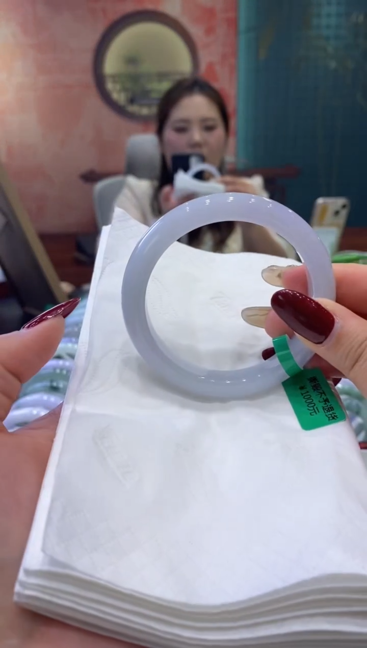 【闪购商品】翡翠手镯未镶嵌多人0015654