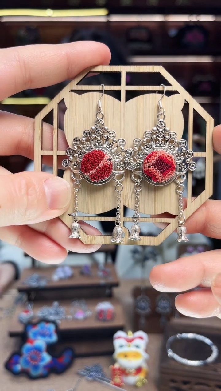 【闪购商品】织绣1995黔东南苗族刺绣