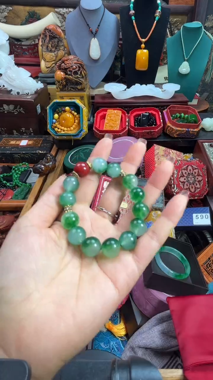 【闪购商品】翡翠手串未镶嵌867876876786786786