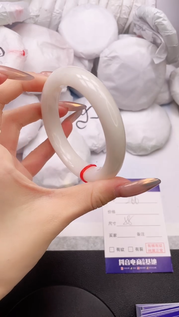 【闪购商品】和田玉手镯未镶嵌15K266-58