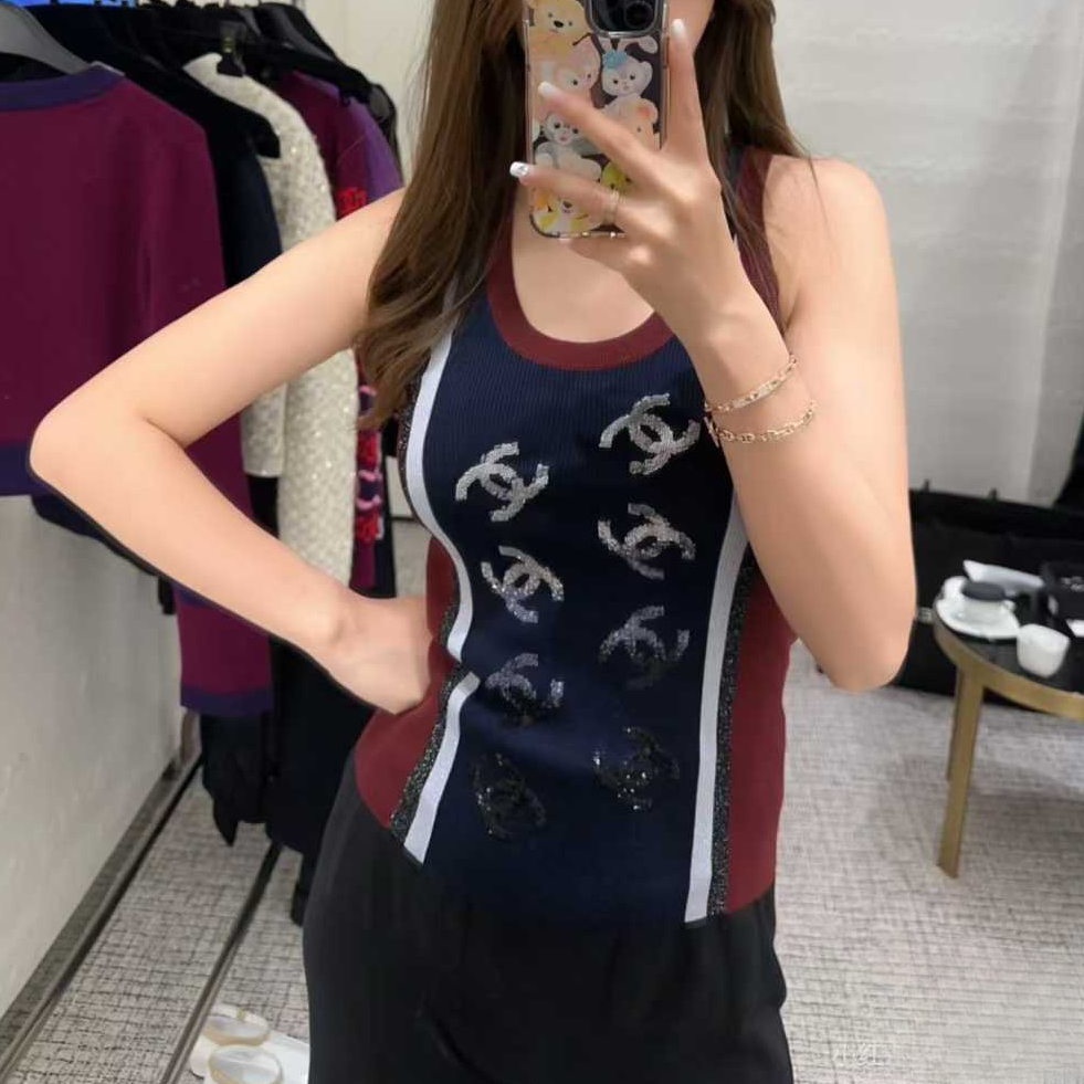 99新 Chanel/香奈儿 40码23B酒红色拼深蓝色亮片双C针织无袖背心