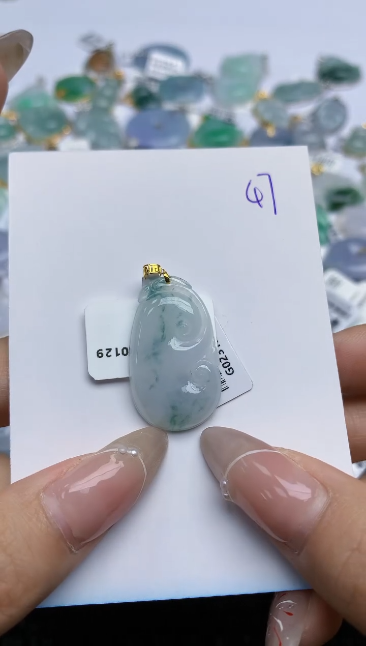 【闪购商品】翡翠颈饰18K金镶嵌天然翡翠A货