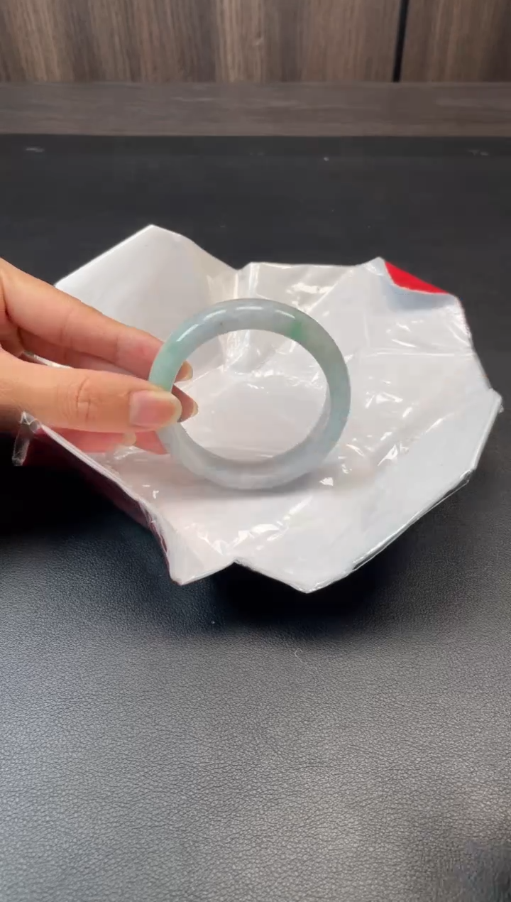 未镶嵌手镯翡翠999