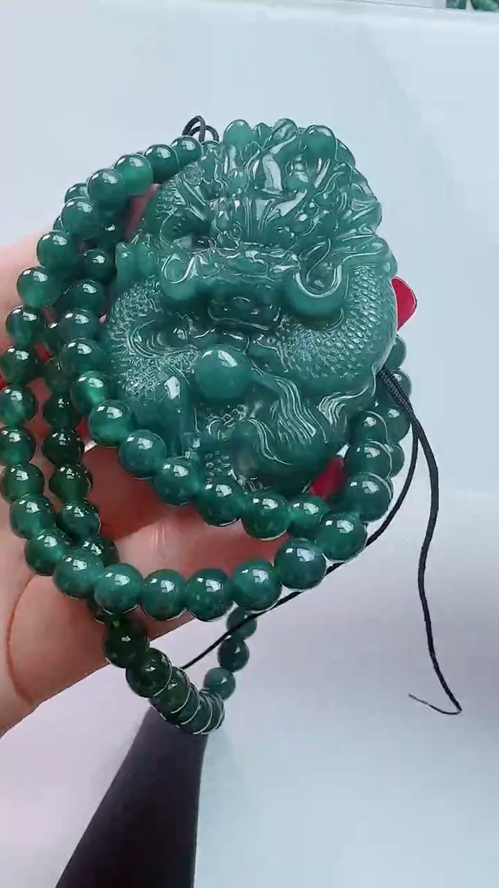 颈饰未镶嵌翡翠天然A货翡翠 多样性发其一 