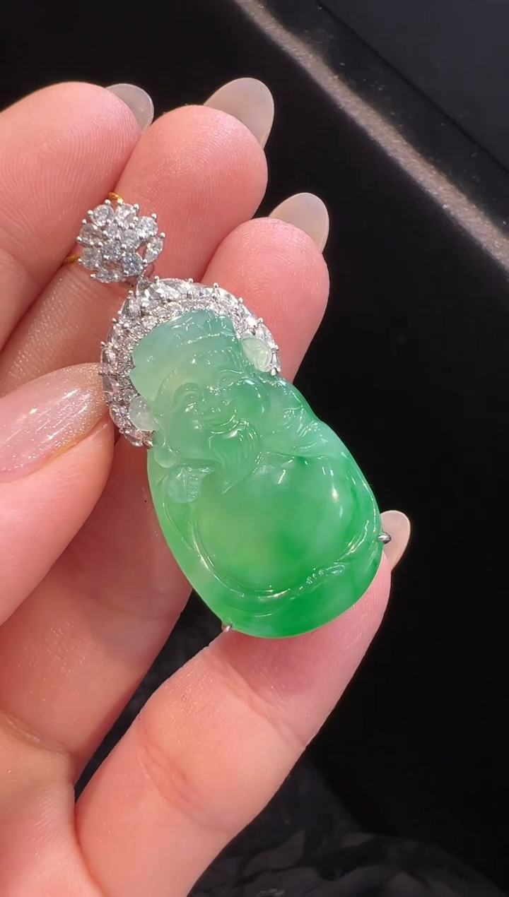 【闪购商品】翡翠颈饰18K金镶嵌吊坠