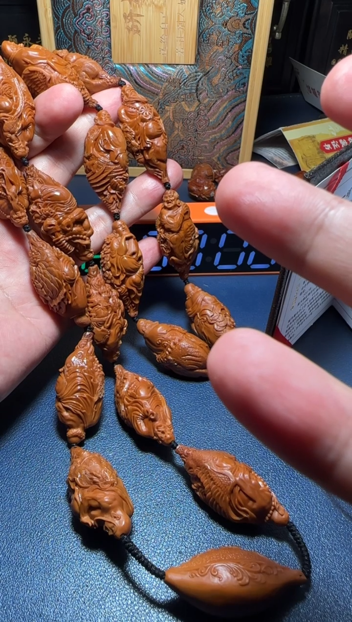 【闪购商品】橄榄核手串/手链十八罗汉