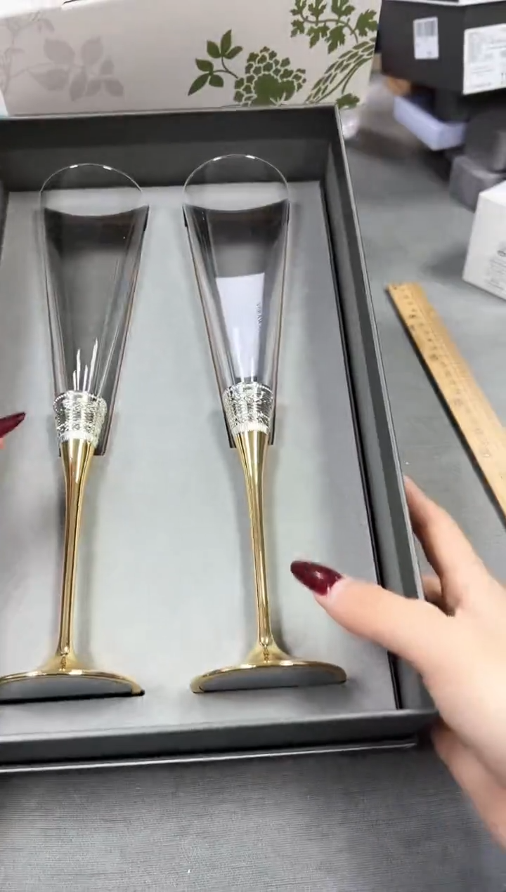 【闪购商品】瓷片新号开播全部福利