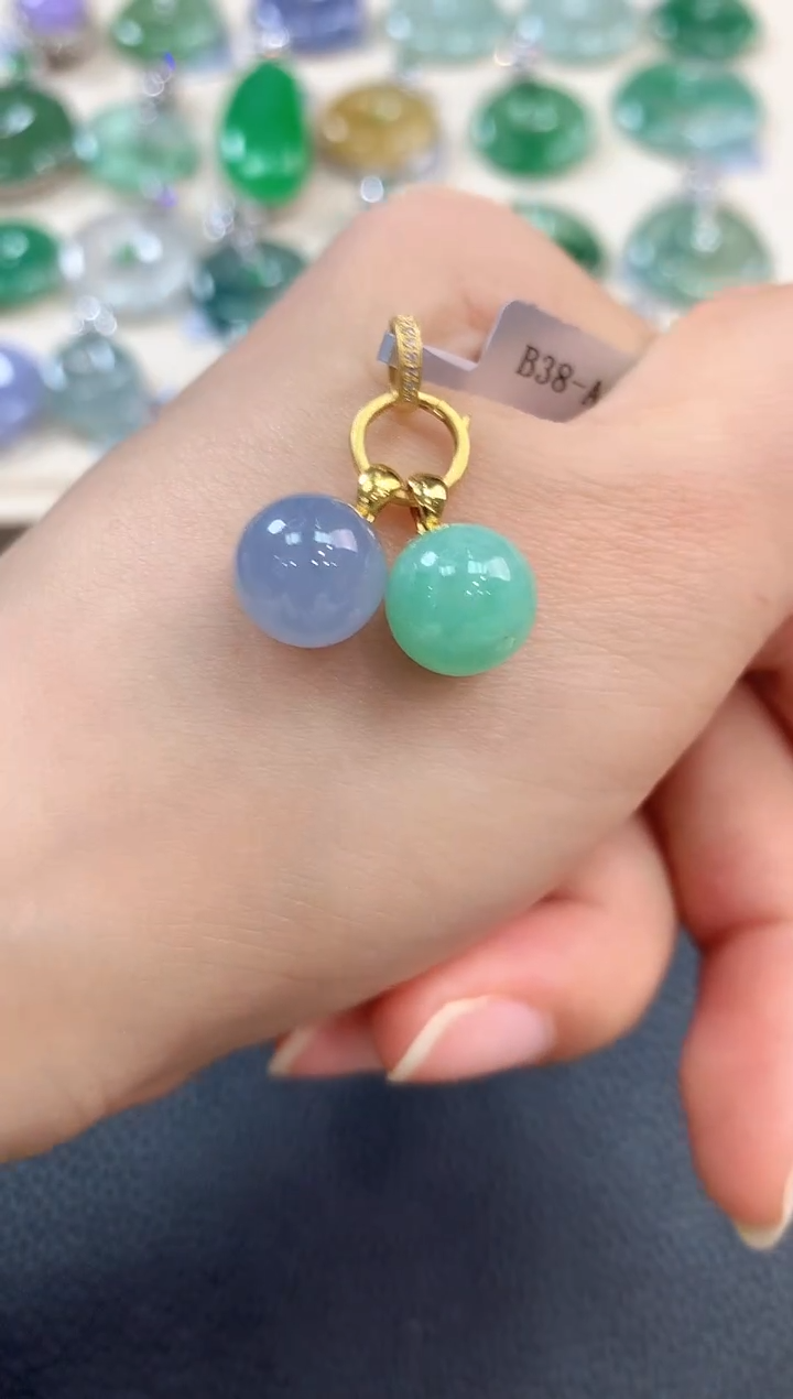 【闪购商品】翡翠吊坠(不含链)18K金镶嵌b47多样性一件发货