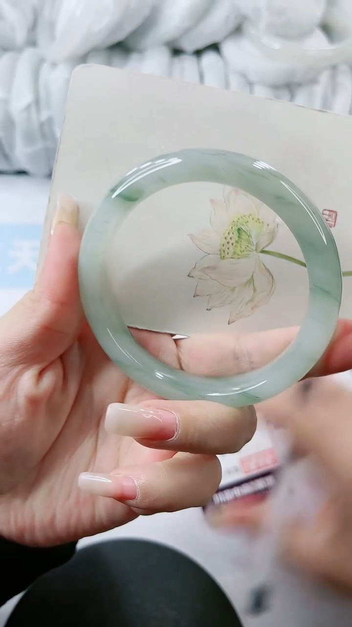【闪购商品】石英质玉手镯未镶嵌多样性发货L142