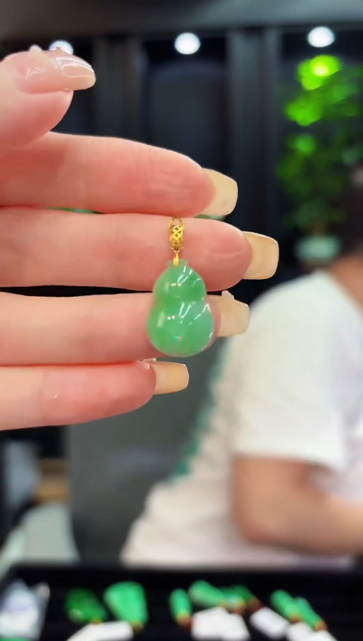 翡翠18K金镶嵌颈饰缅料A货/多样性发货/一件