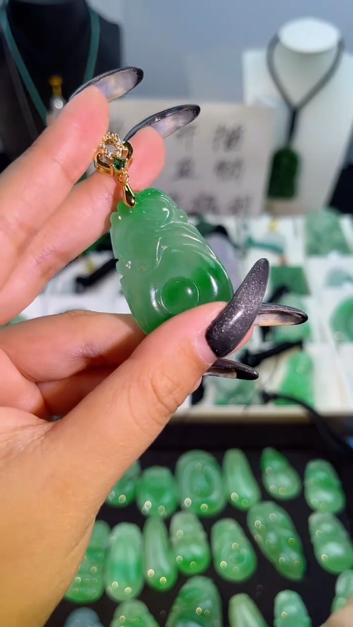 【闪购商品】翡翠手串银S925镶嵌翡翠颈饰925银镶嵌天然翡翠吊坠